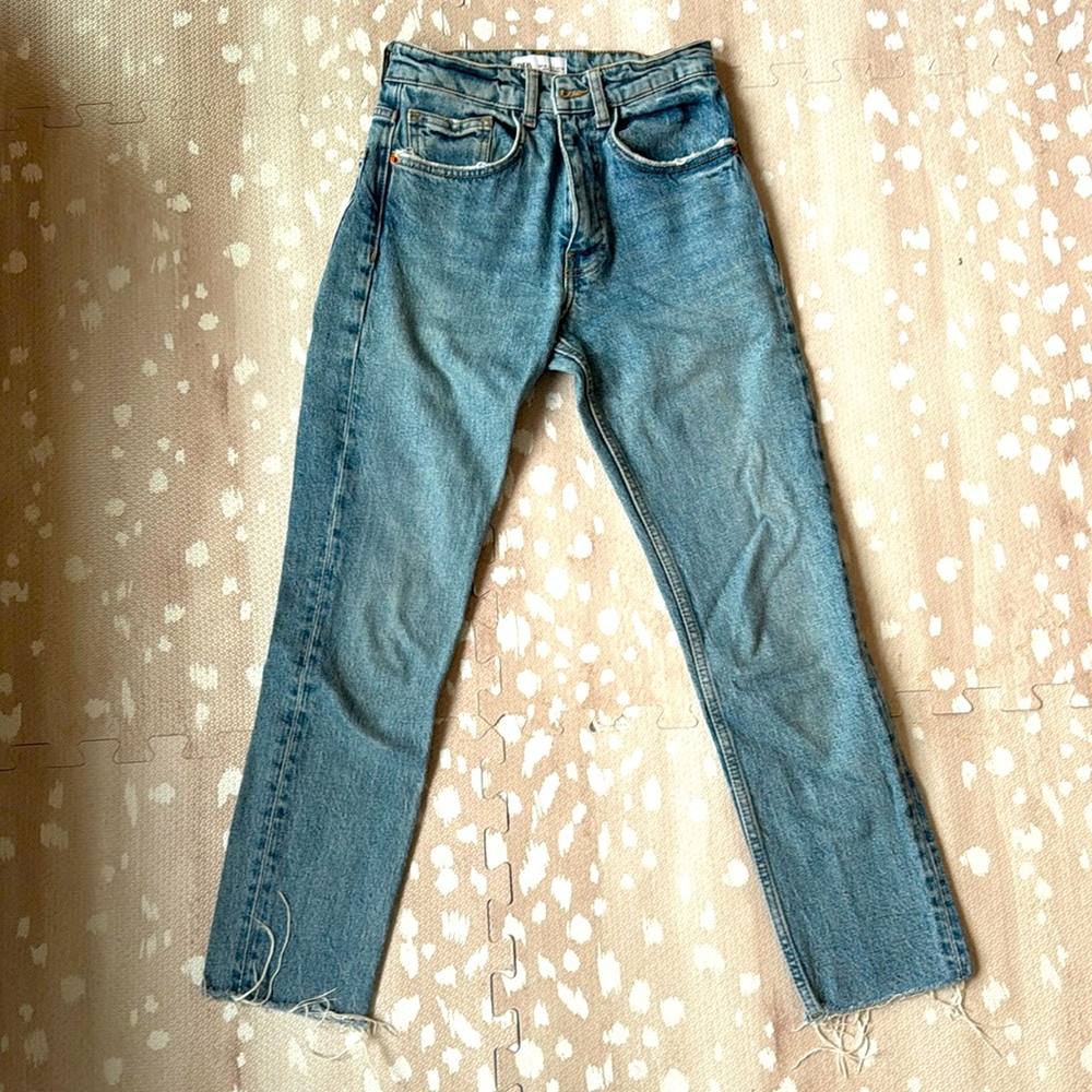 Skinny ankle cropped blue jeans from Zara